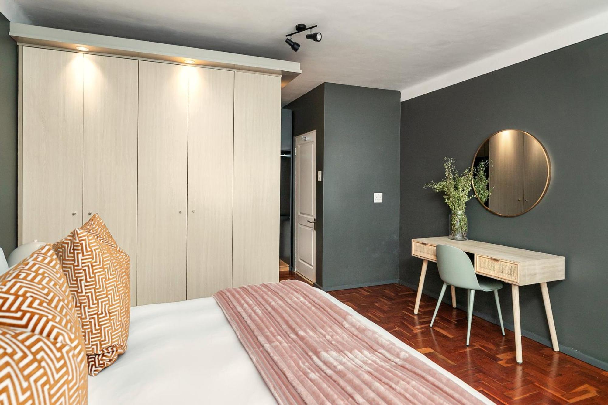 Shaftesbury 2 Apartment *